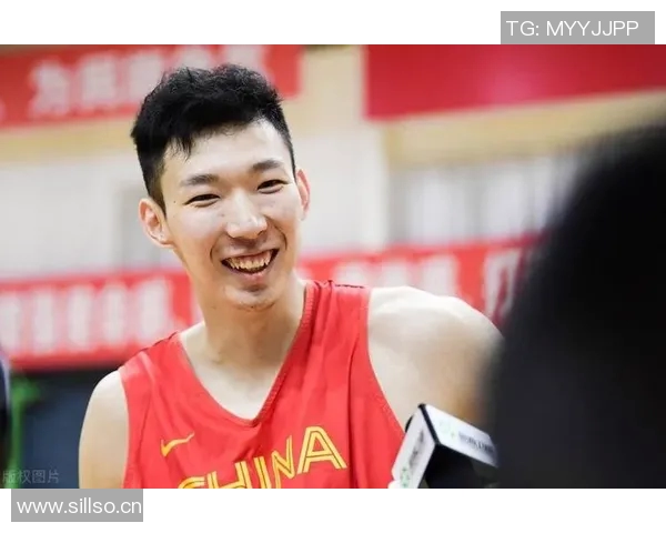 媒体人分析周琦低位威胁性建议教练组调整战术以充分发挥其优势