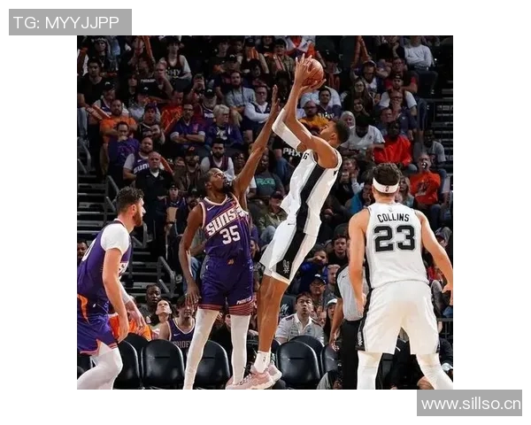 布克末节神勇三分狂飙34分5板10助却难阻球队失利